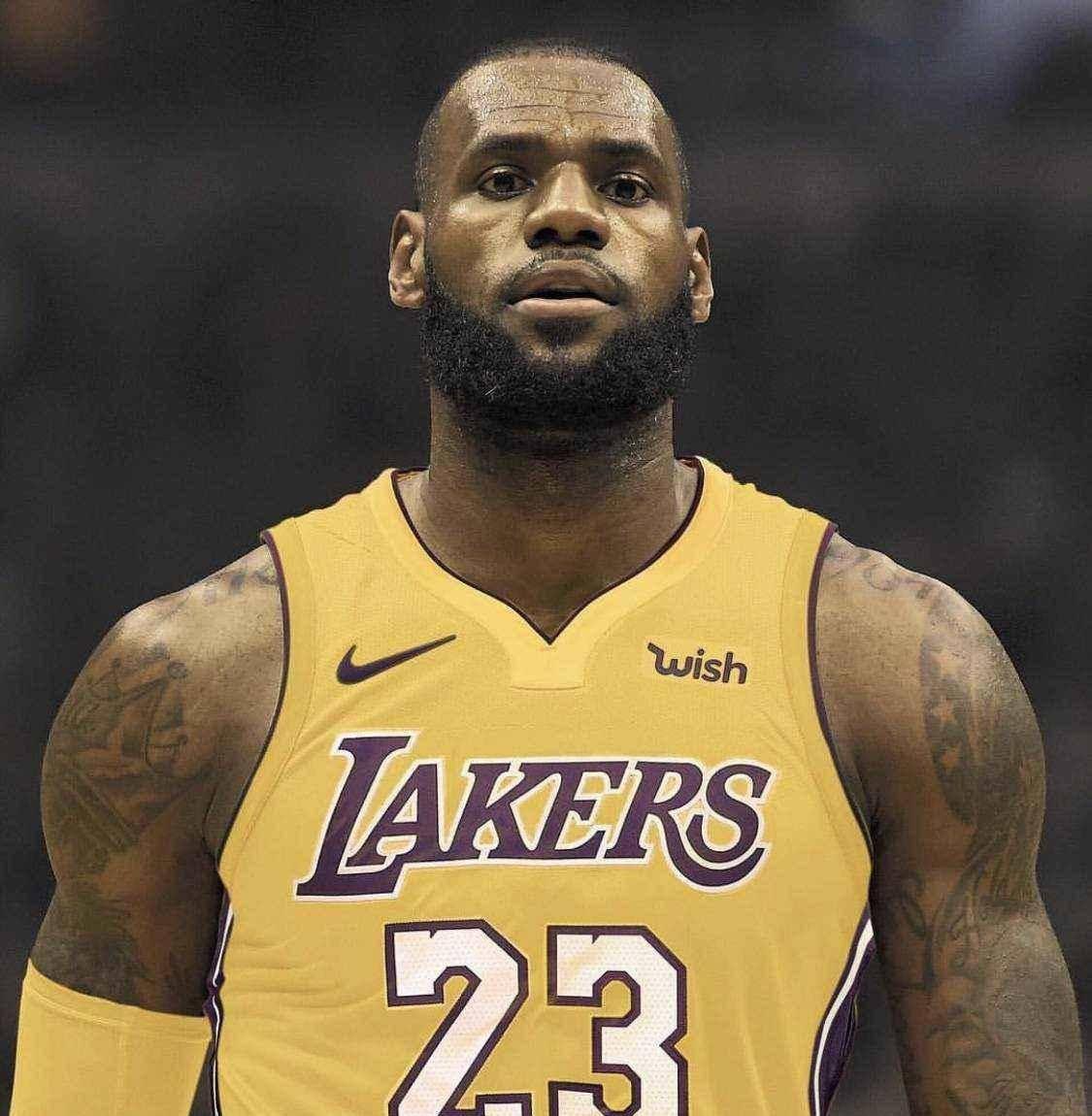 包含费德勒在中国队比赛中晋级詹姆斯连续十场比赛得分超过挺进下一轮，Rookie与30激战快船分钟看傻球迷的词条