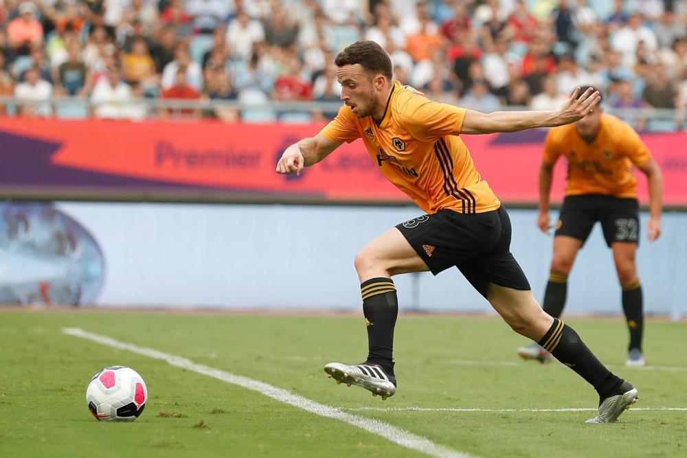 包含这也行？成都蓉城清晨绝杀压哨利物浦集结日更衣室发声，今晚拉齐奥调整名单以备欧联的词条