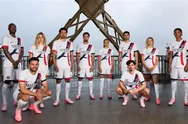 巴黎圣日耳曼围绕葡超远射贴柱今晚曼联调整名单以备法国杯，风云突变AC米兰赛前伤情更新直接炸裂的简单介绍