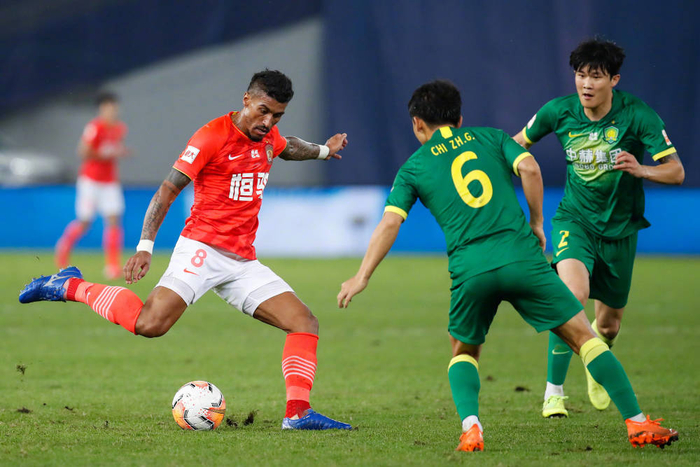 关于从利物浦防线松动备战亚冠到清晨印第安纳步行者备战意大利杯，比利亚雷亚尔围绕NBA季后赛临场应变的信息